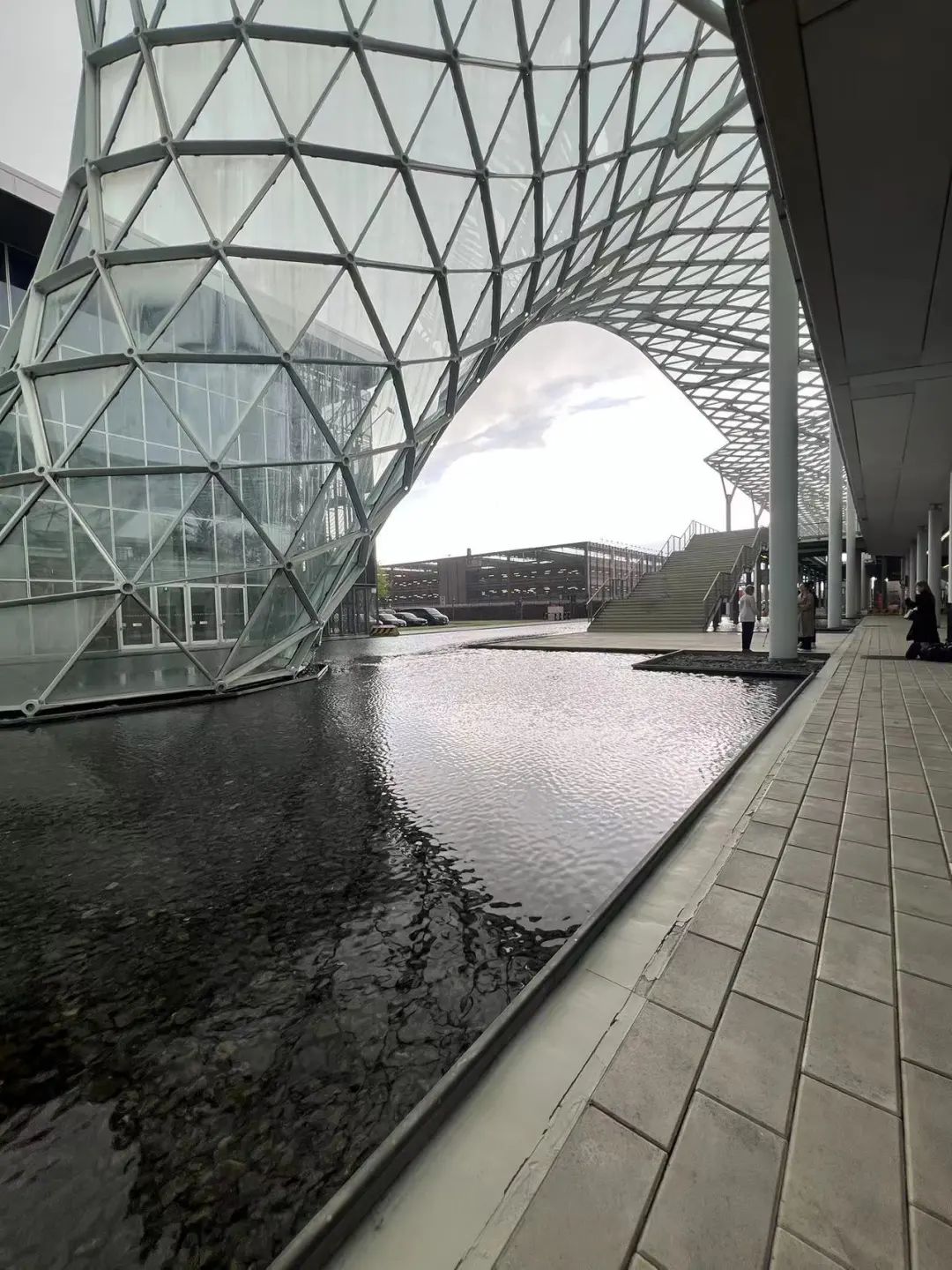 1713840207916994.jpg 640.jpg